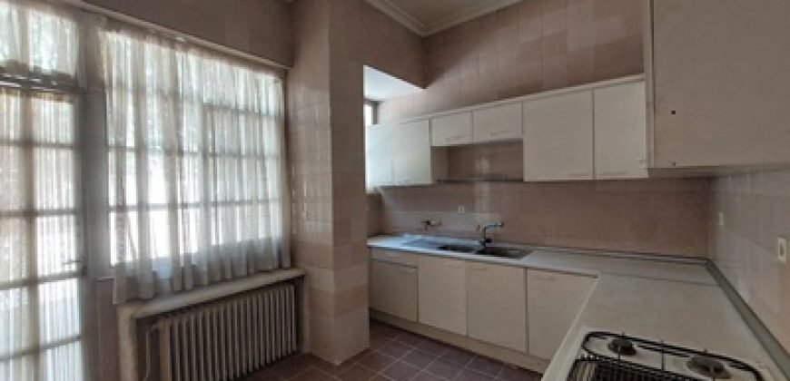 Property 1600
